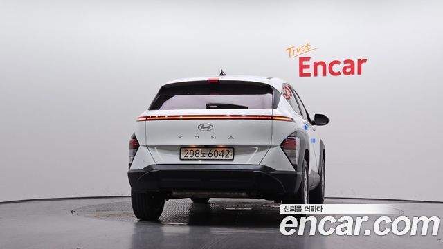 Hyundai Kona 2023 — photo 4