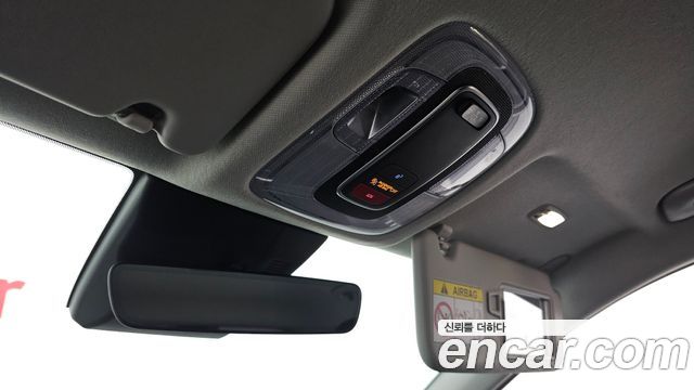 Hyundai Kona 2023 — photo 25