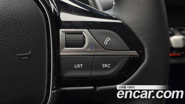 Peugeot 5008 2022 — photo 24