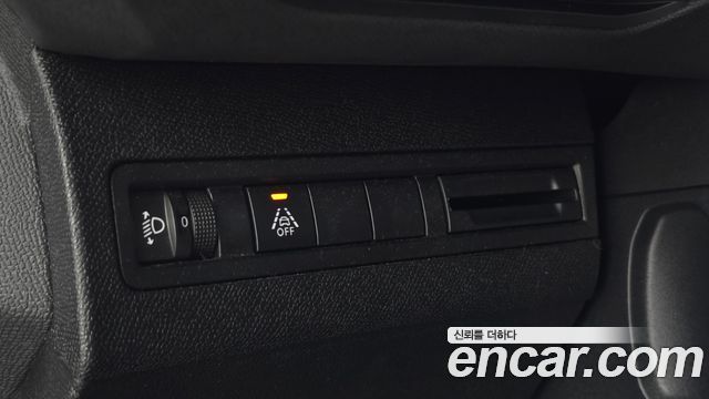 Peugeot 5008 2022 — photo 28