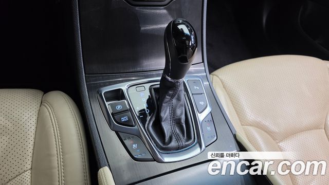 Hyundai Grandeur 2016 — photo 9