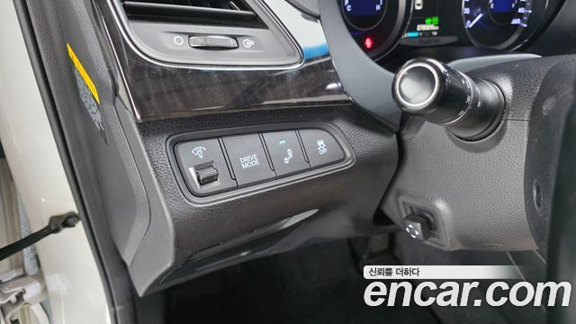 Hyundai Grandeur 2016 — photo 17