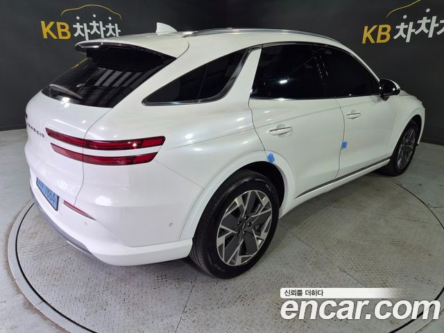 Genesis GV70 2022 — photo 6