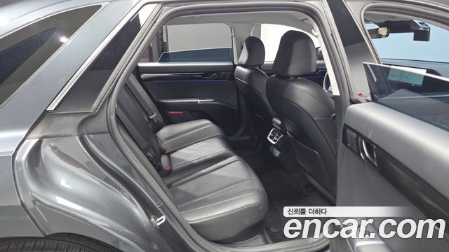 Hyundai Grandeur 2023 — photo 17