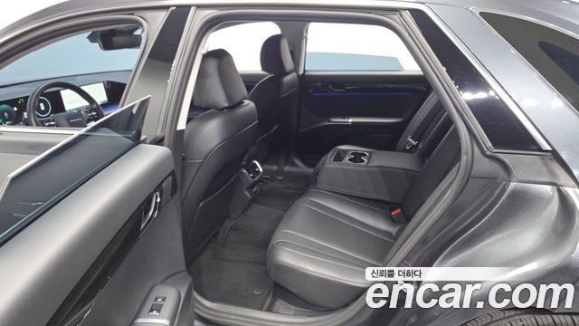 Hyundai Grandeur 2023 — photo 18