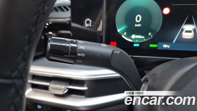 Hyundai Grandeur 2023 — photo 31