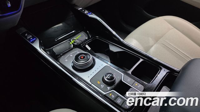 Kia Sorento 2023 — photo 9