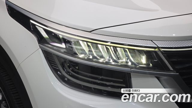 Kia Seltos 2020 — photo 8