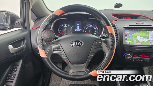 Kia K3 2014 — photo 13