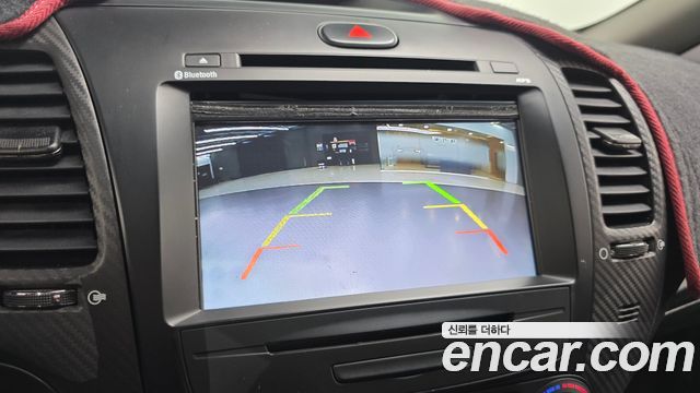 Kia K3 2014 — photo 15