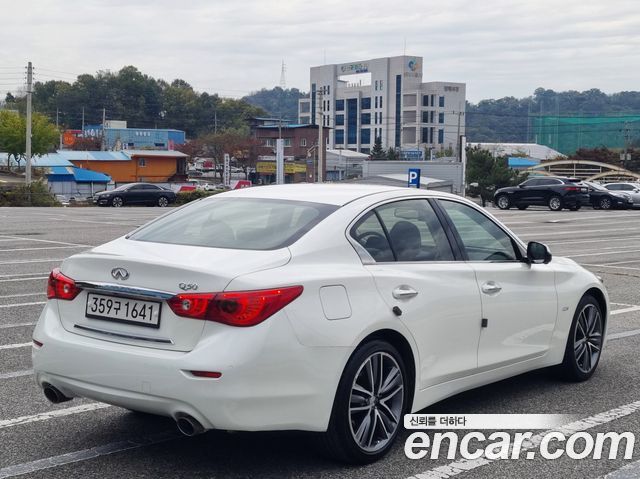 Infiniti Q50 2016 — photo 4