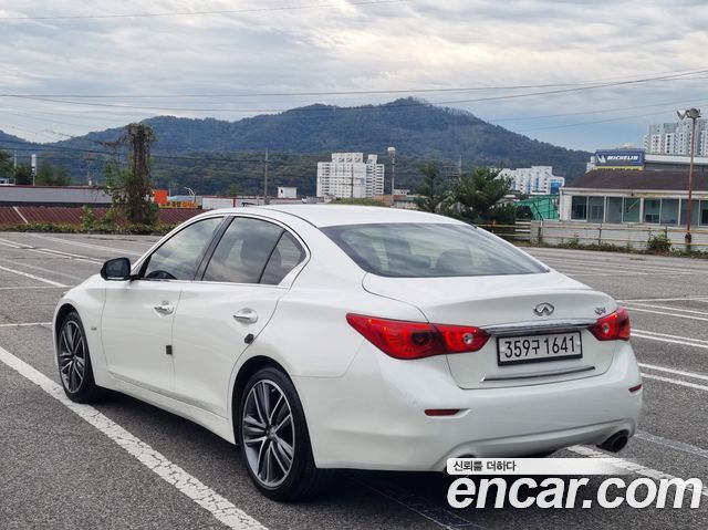 Infiniti Q50 2016 — photo 6
