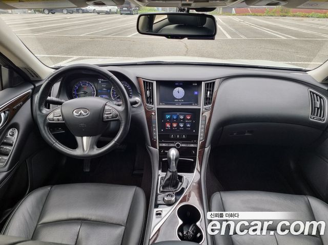 Infiniti Q50 2016 — photo 7