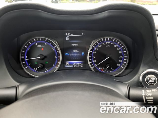 Infiniti Q50 2016 — photo 10