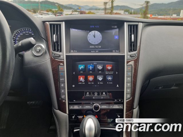 Infiniti Q50 2016 — photo 15