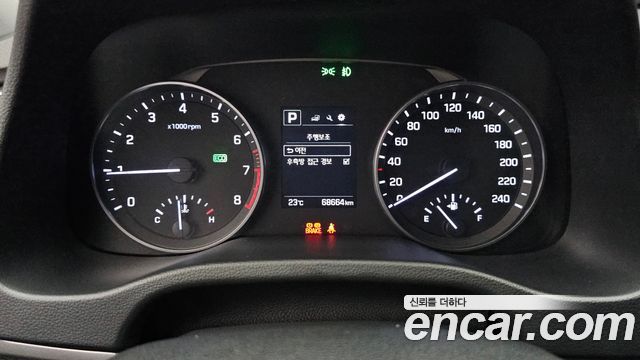 Hyundai AVANTE 2018 — photo 11