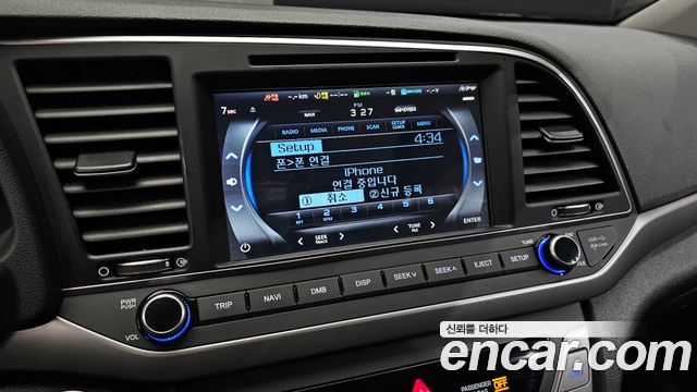 Hyundai AVANTE 2018 — photo 22