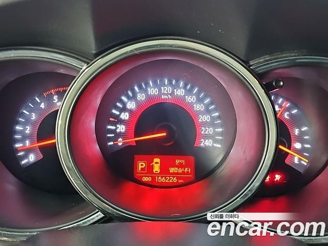 Kia Sorento 2011 — photo 7