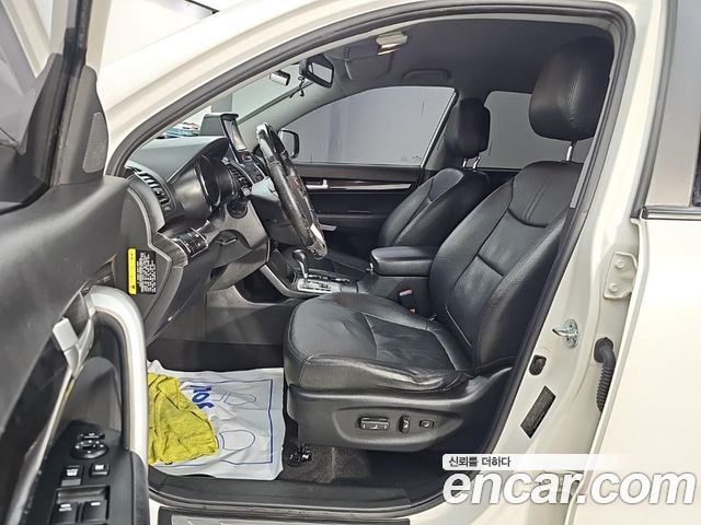 Kia Sorento 2011 — photo 11