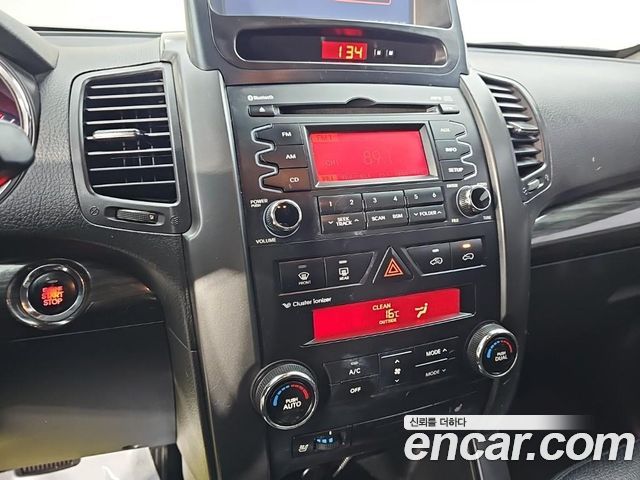 Kia Sorento 2011 — photo 14
