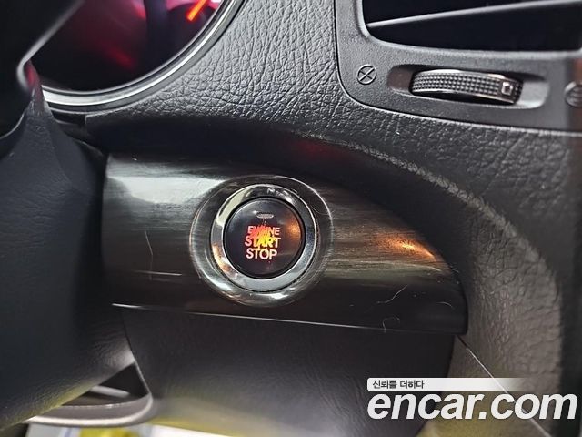 Kia Sorento 2011 — photo 15