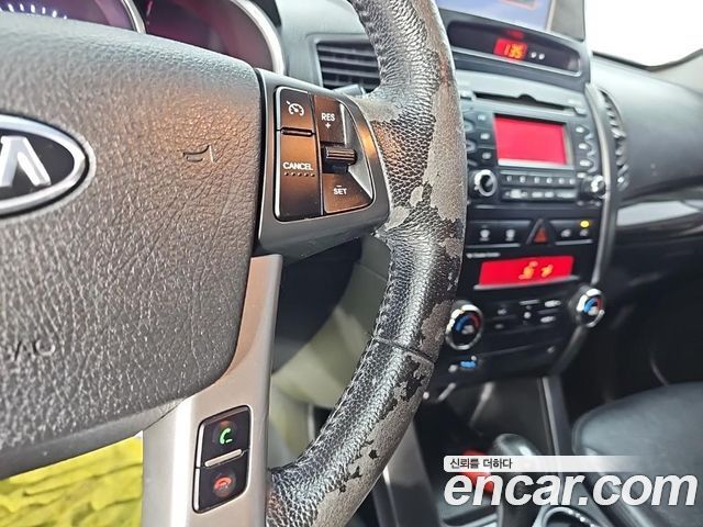 Kia Sorento 2011 — photo 17