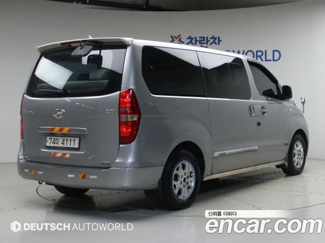 Hyundai Starex 2012 — photo 2