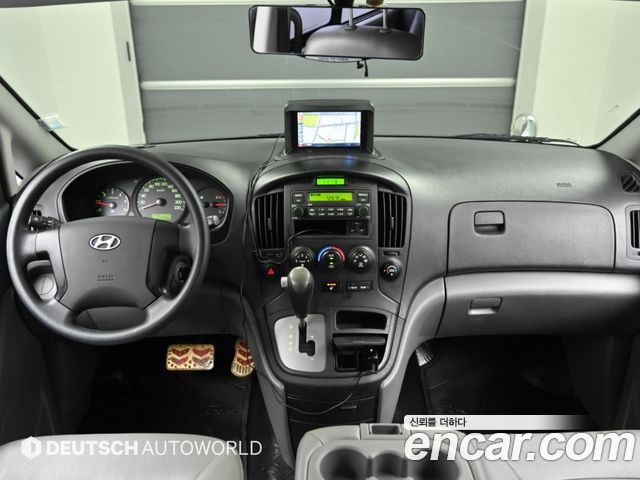 Hyundai Starex 2012 — photo 7