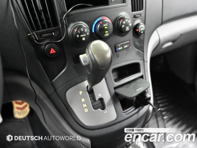 Hyundai Starex 2012 — photo 9