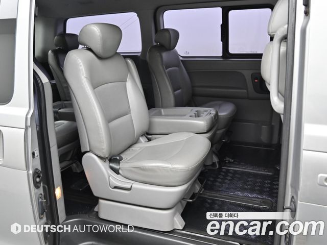 Hyundai Starex 2012 — photo 12