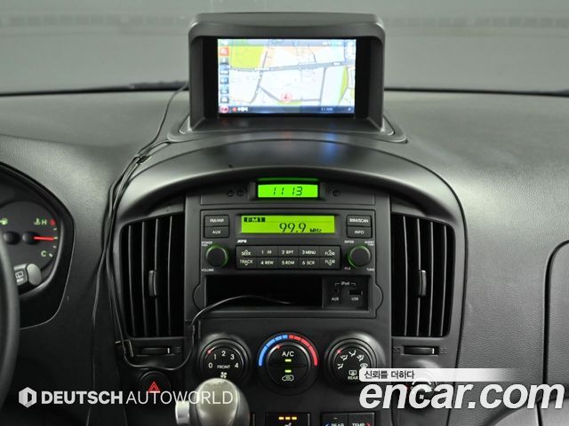 Hyundai Starex 2012 — photo 14