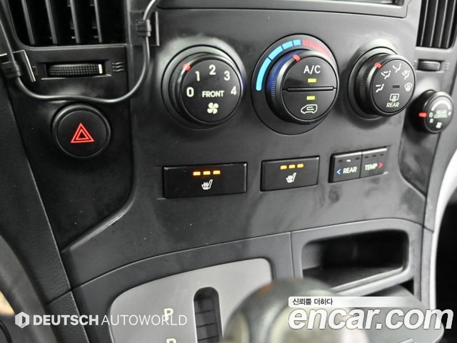 Hyundai Starex 2012 — photo 17