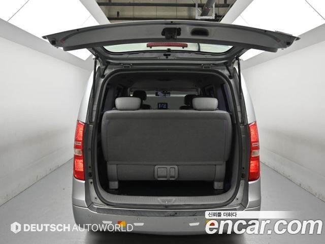 Hyundai Starex 2012 — photo 19