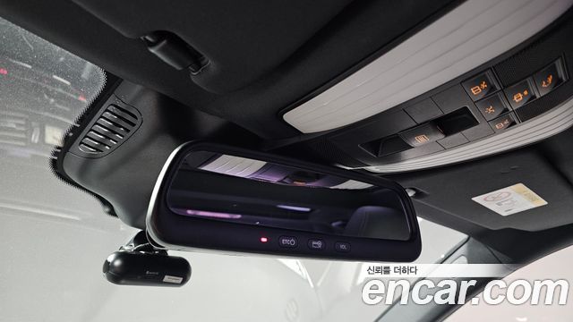 Mercedes-Benz E-Class 2014 — photo 25