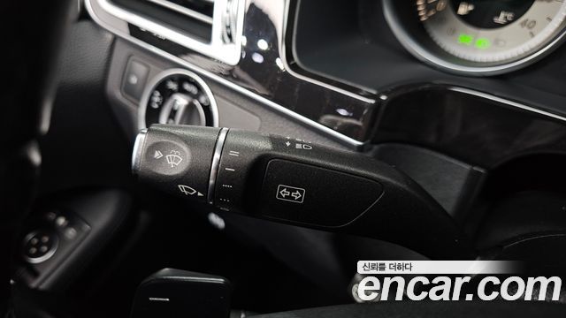 Mercedes-Benz E-Class 2014 — photo 31