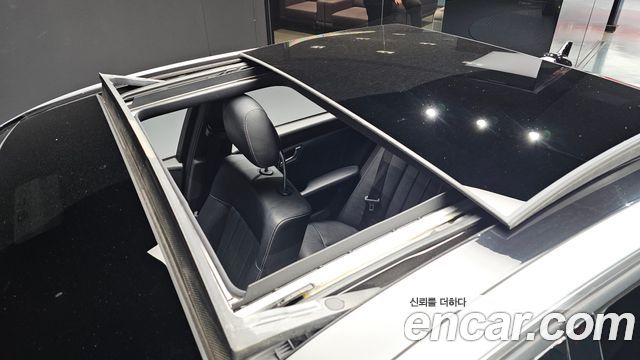 Mercedes-Benz E-Class 2014 — photo 32