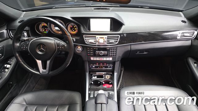 Mercedes-Benz E-Class 2014 — photo 7
