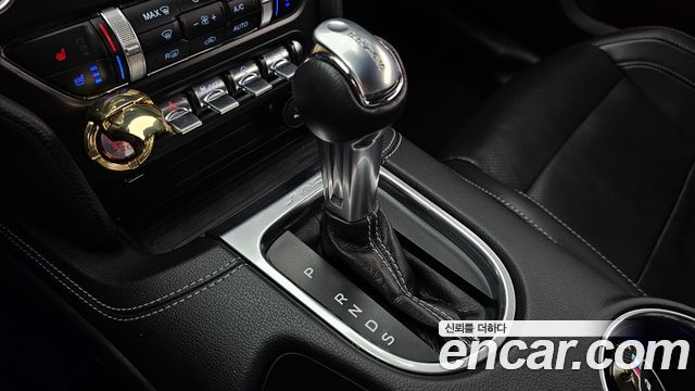 Ford Mustang 2019 — photo 9