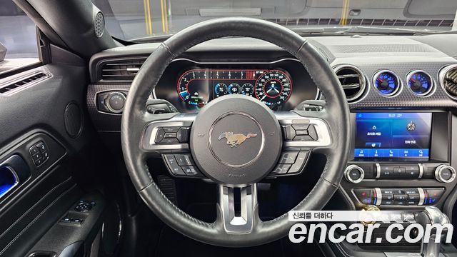 Ford Mustang 2019 — photo 13