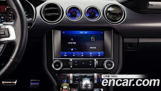 Ford Mustang 2019 — photo 14