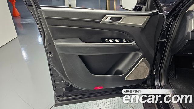 KG Mobility Rexton 2018 — photo 14