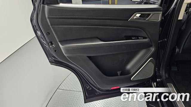 KG Mobility Rexton 2018 — photo 15