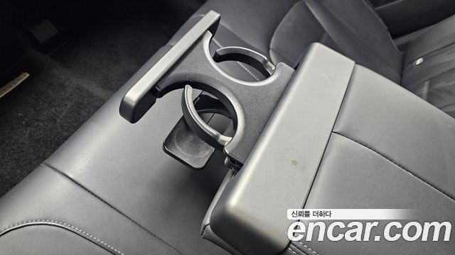 KG Mobility Rexton 2018 — photo 30