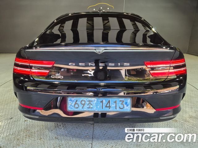 Genesis G80 2022 — photo 2