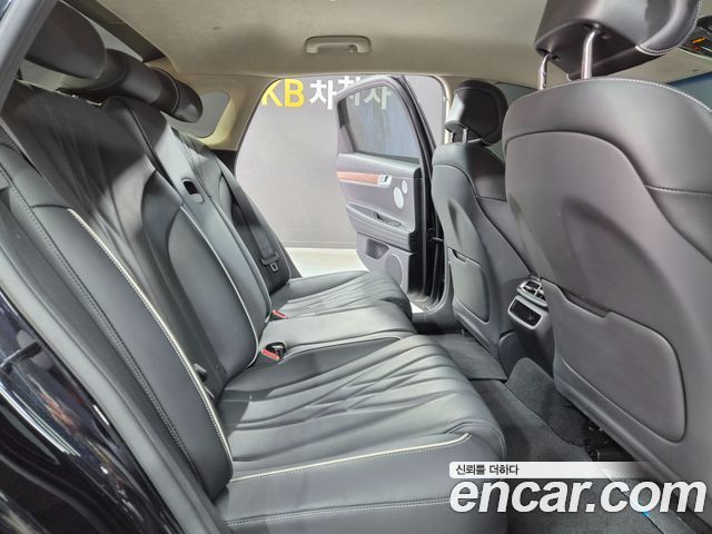 Genesis G80 2022 — photo 11