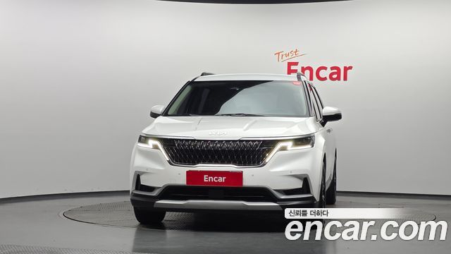 Kia Canival 2023 — photo 3