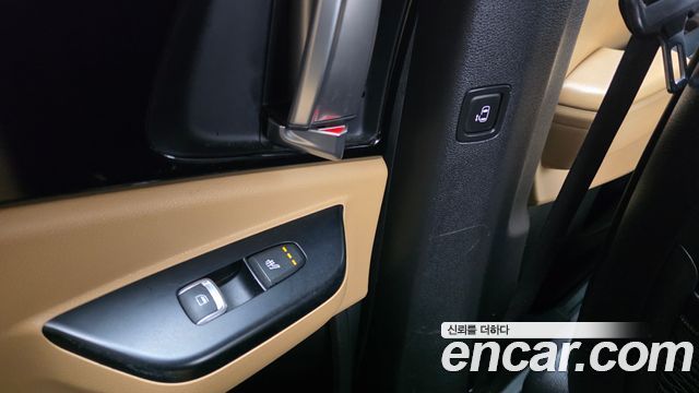 Kia Canival 2023 — photo 19