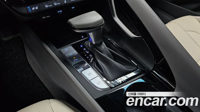 Hyundai AVANTE 2024 — photo 12