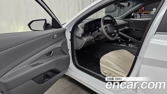 Hyundai AVANTE 2024 — photo 13