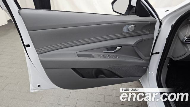 Hyundai AVANTE 2024 — photo 23